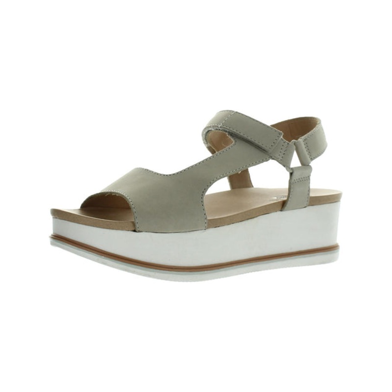 Ferragamo Carla Patent Pump